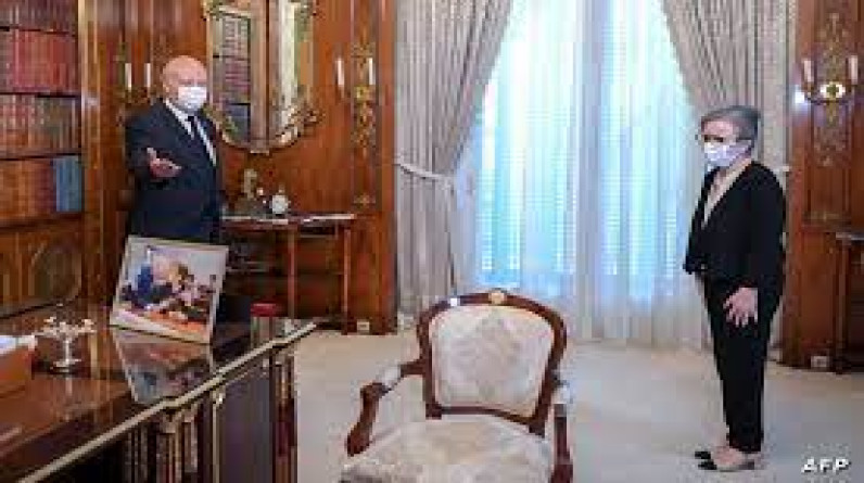 عادل بن عبد الله يكتب: ماذا بعد إقالة رئيسة الحكومة التونسية؟